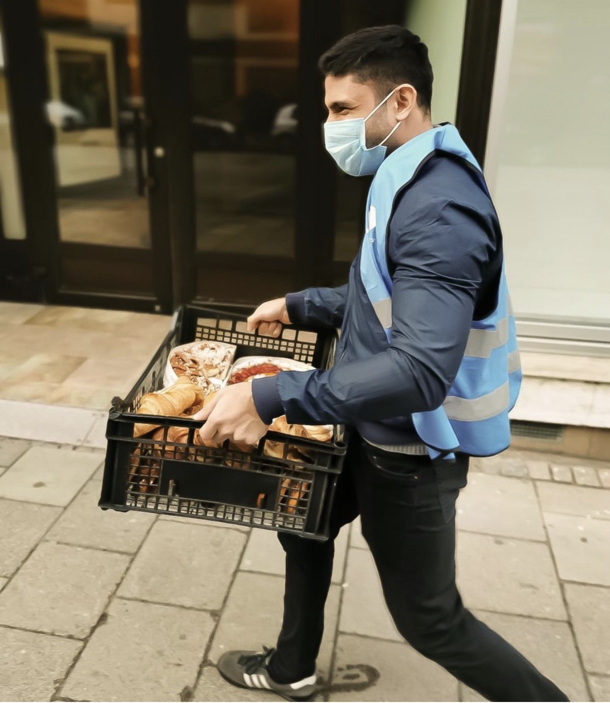 Stöd till flyktingar